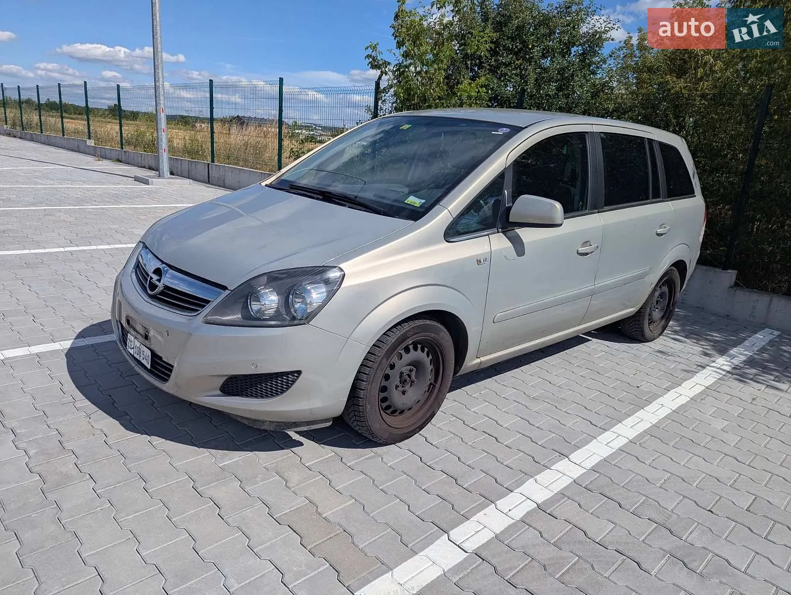2011 Opel Zafira - фото 1