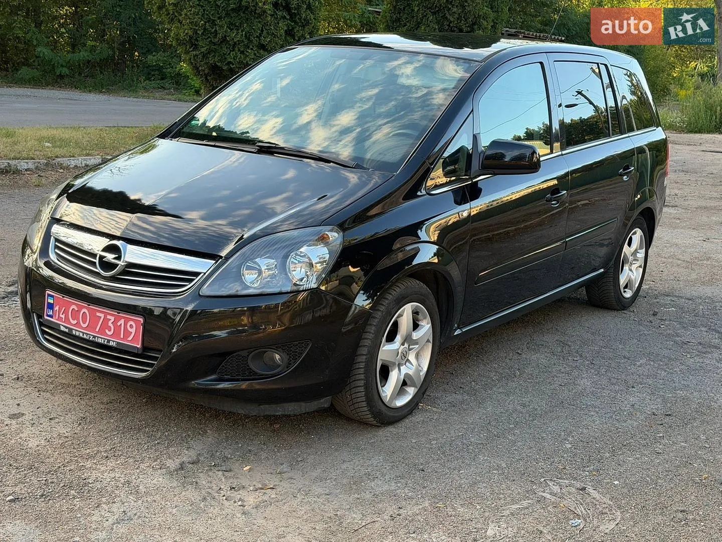 2011 Opel Zafira - фото 1