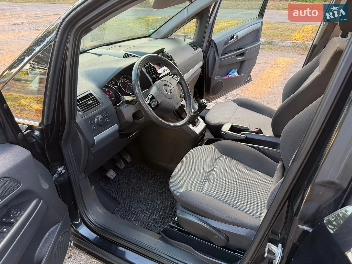 2011 Opel Zafira - мініатюра 32