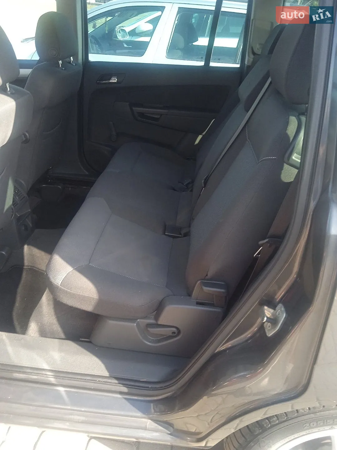 2010 Opel Zafira - мініатюра 6