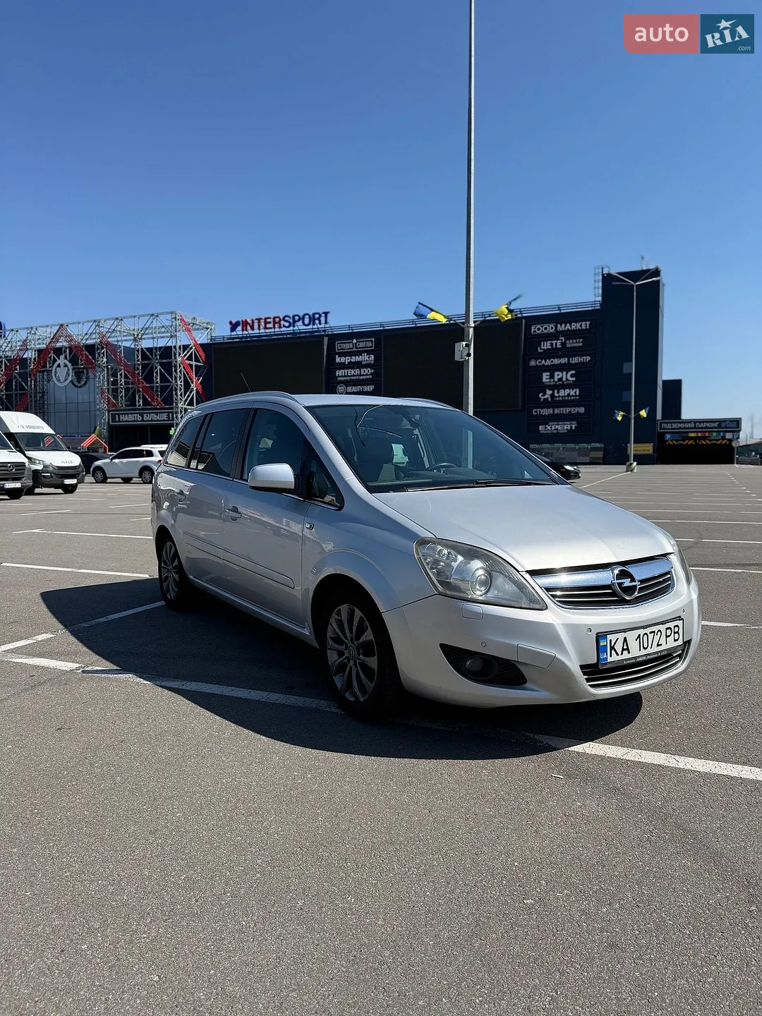 2010 Opel Zafira - мініатюра 2
