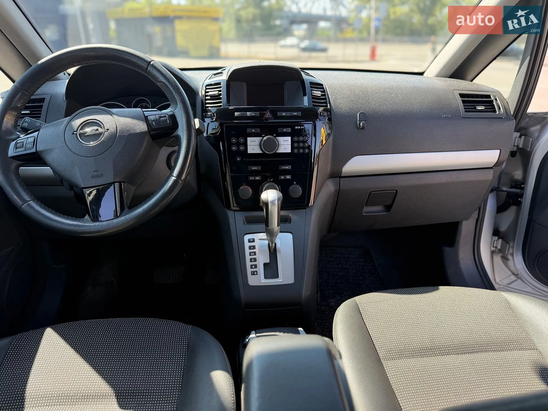 2010 Opel Zafira - мініатюра 11