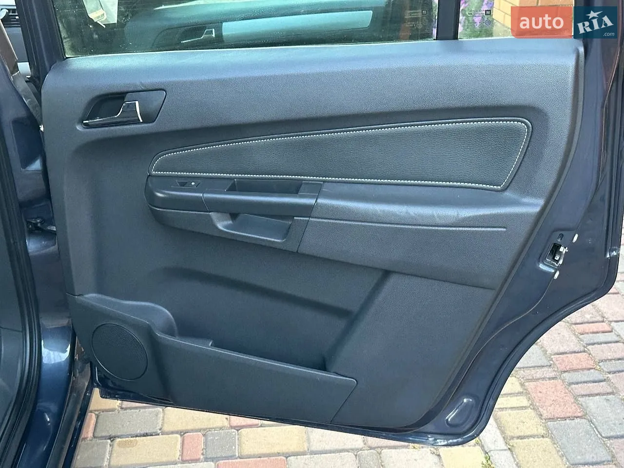 2011 Opel Zafira - мініатюра 28