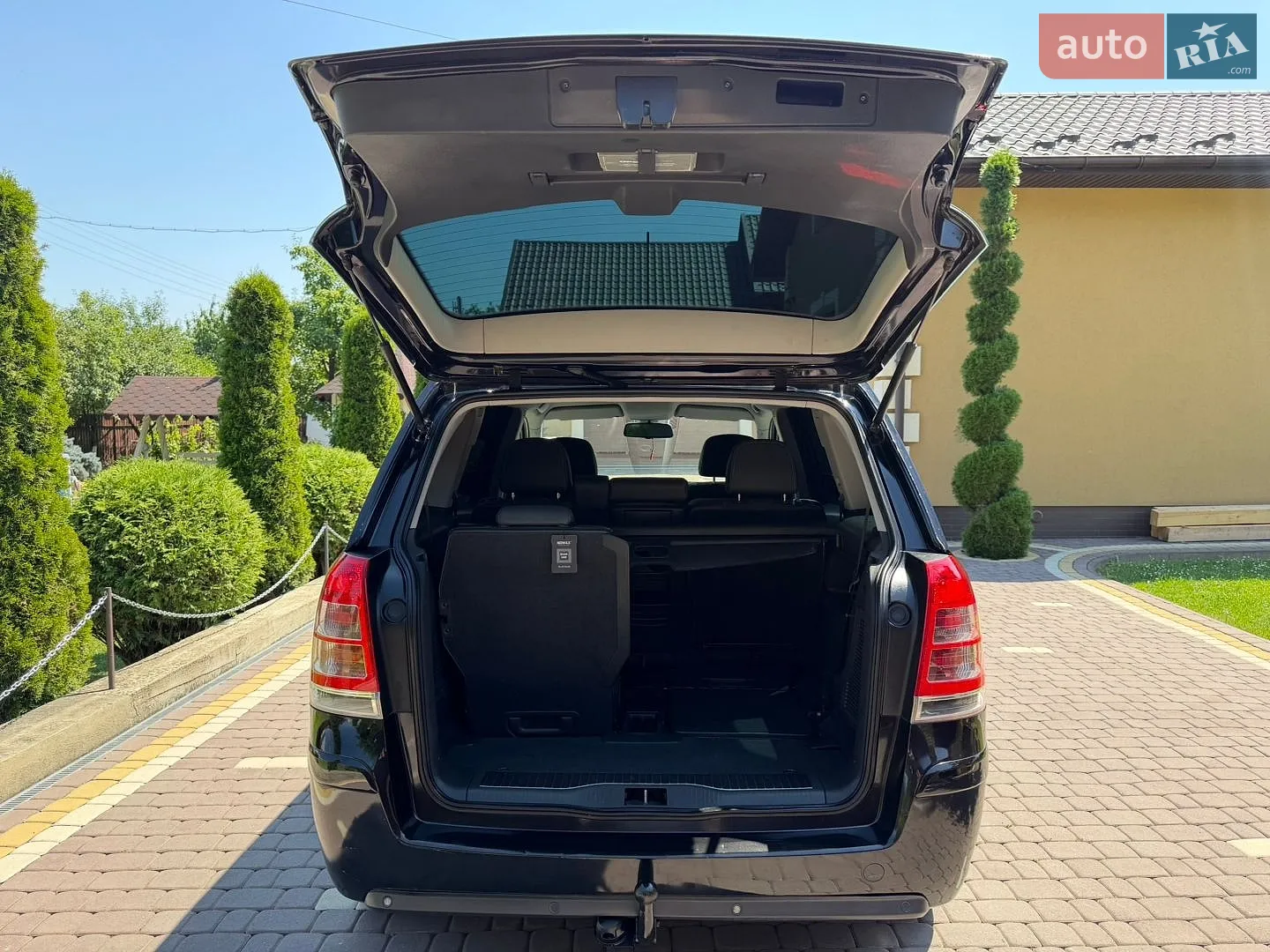 2010 Opel Zafira - мініатюра 21