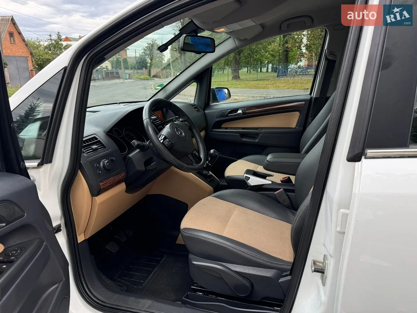 2010 Opel Zafira - мініатюра 30