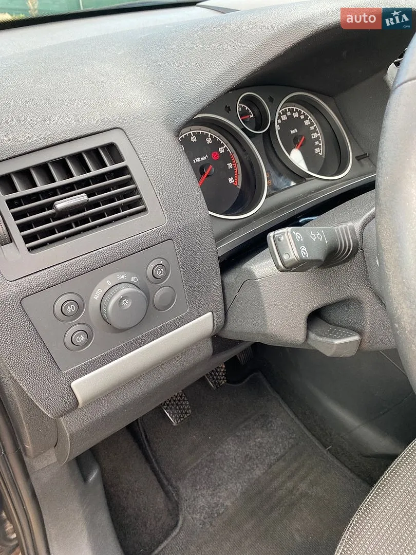 2010 Opel Zafira - мініатюра 16