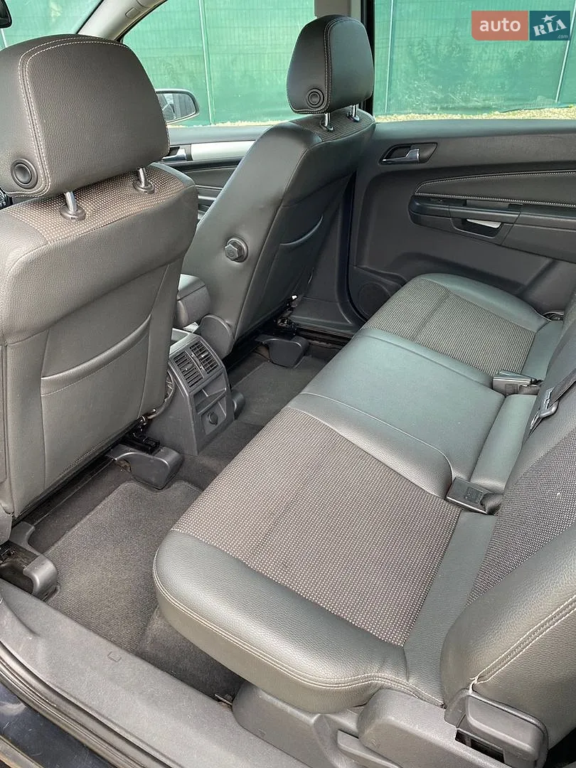 2010 Opel Zafira - мініатюра 19