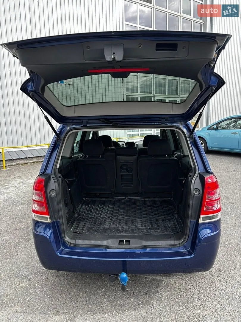 2010 Opel Zafira - мініатюра 11