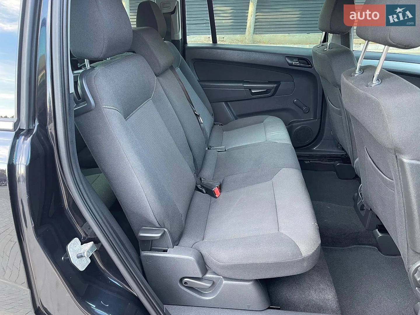 2011 Opel Zafira - мініатюра 28