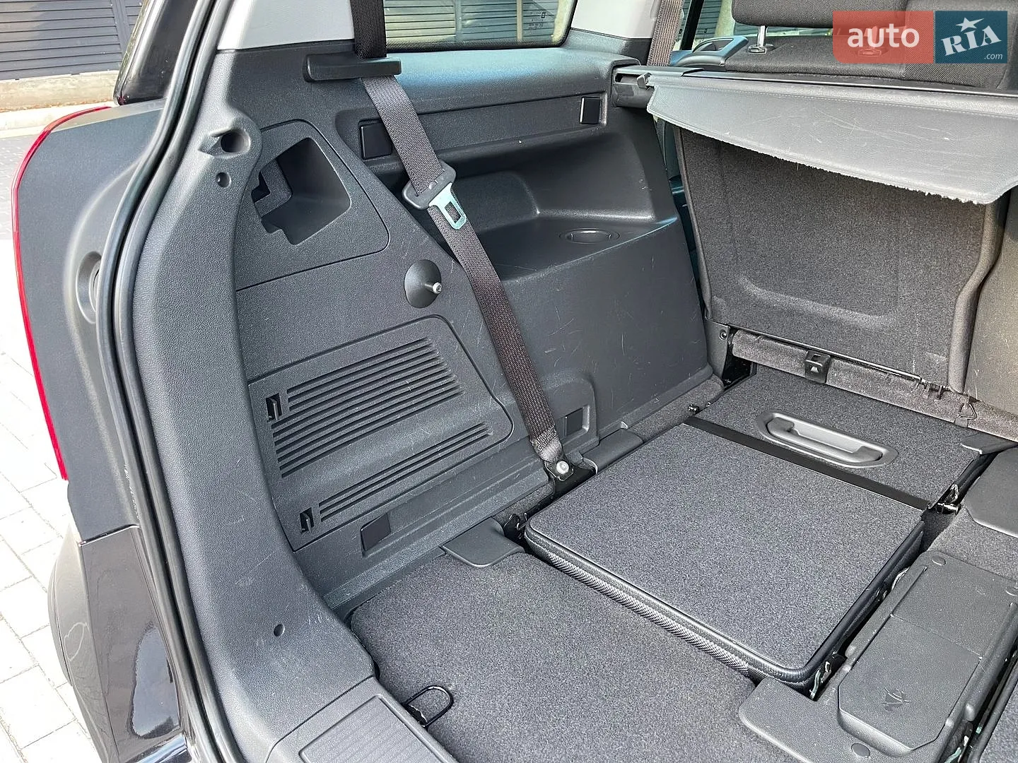 2011 Opel Zafira - мініатюра 38