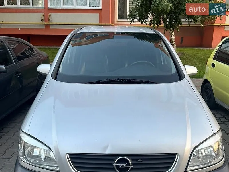 Opel Zafira 2004