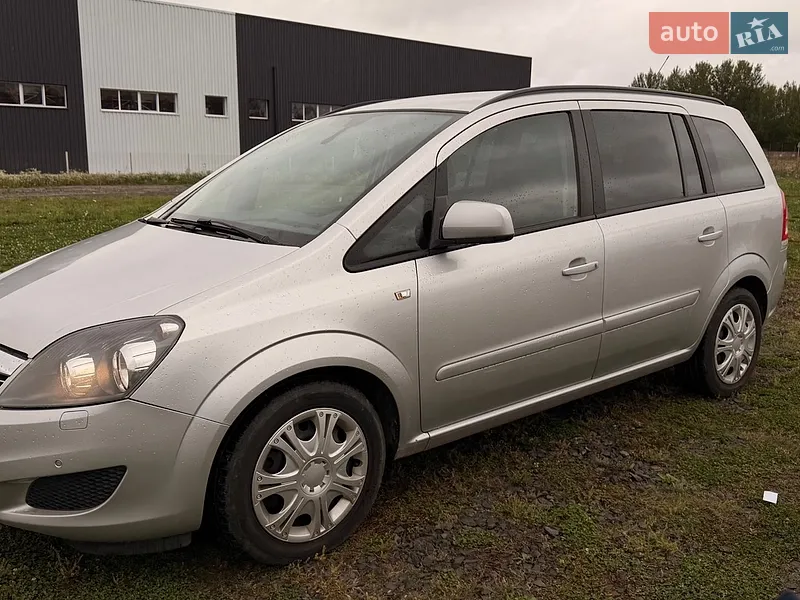 Opel Zafira 2013