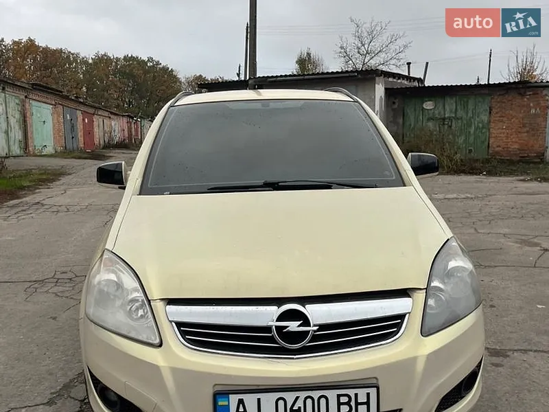 Opel Zafira 2012