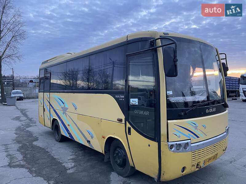 Приміський автобус Otokar Sultan 2004 в Полтаві