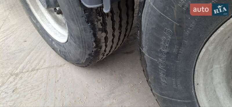 Зерновоз - напівпричіп Ova 380К911 2001 в Дубні