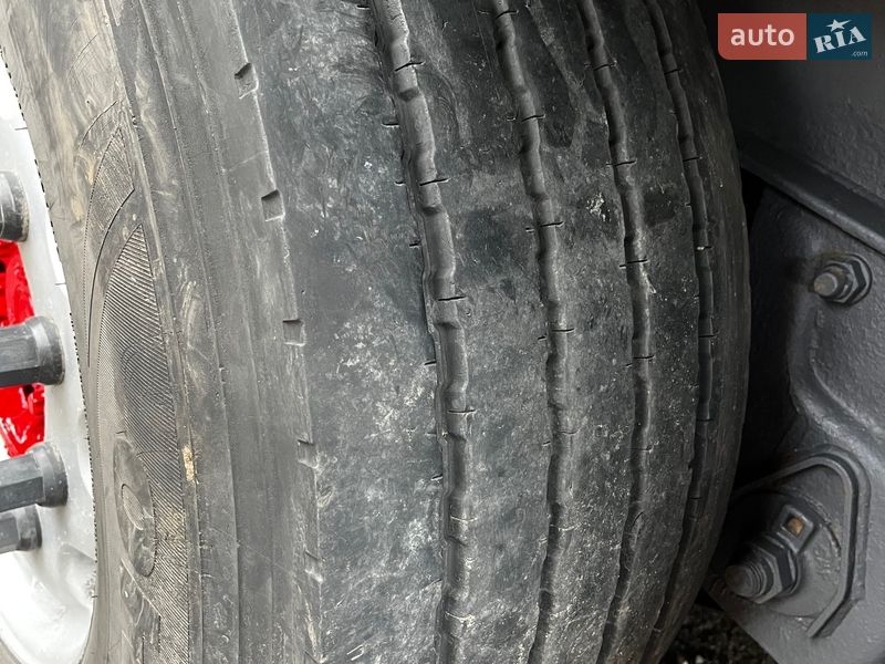 Тентованный борт (штора) - полуприцеп Panav NV 35 2005 в Хусте