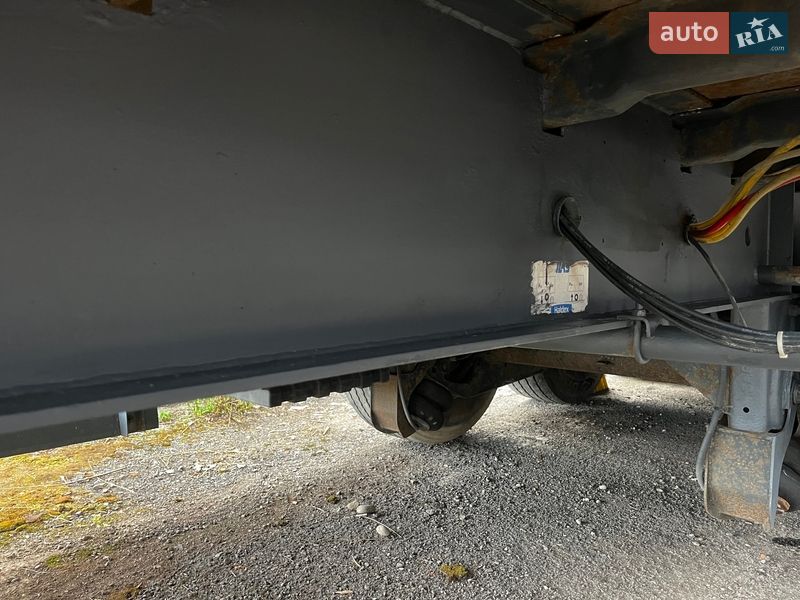 Тентованный борт (штора) - полуприцеп Panav NV 35 2005 в Хусте