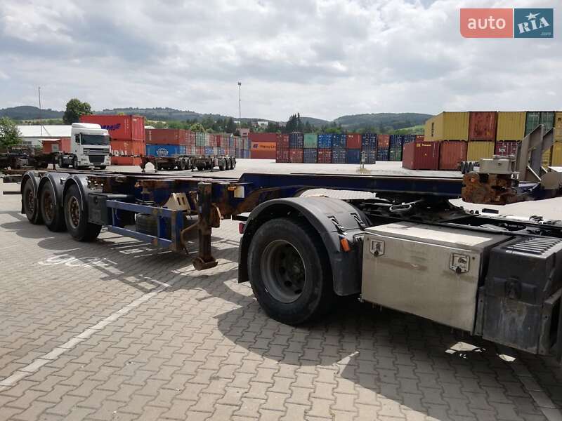 Контейнеровоз Panav SAF 2005 в Львове