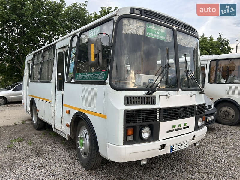 Пригородный автобус ПАЗ 32051 2006 в 