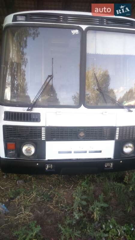 Пригородный автобус ПАЗ 32054 2005 в Львове