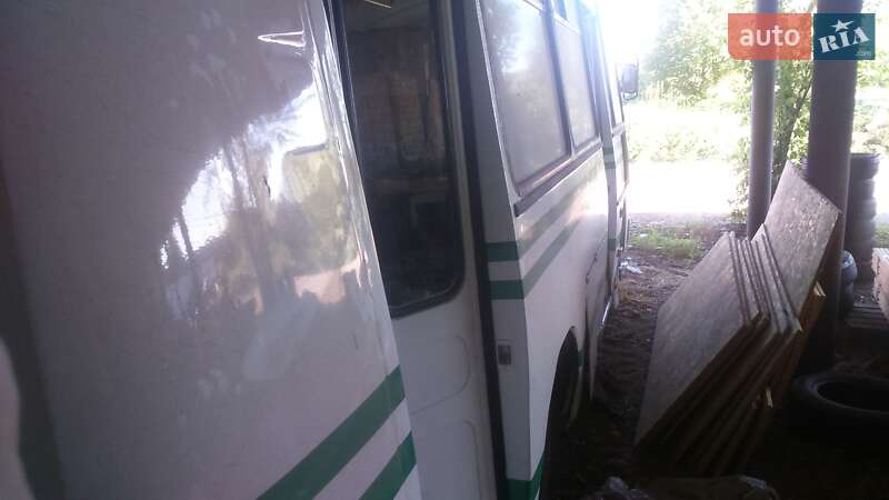 Пригородный автобус ПАЗ 32054 2005 в Львове