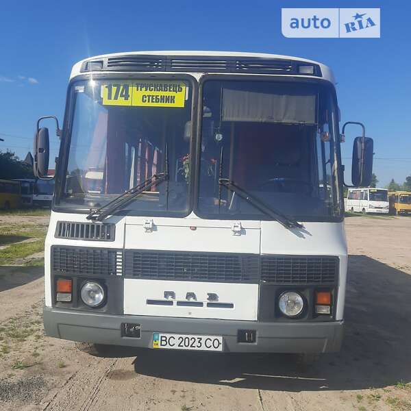 Пригородный автобус ПАЗ 32054 2005 в 