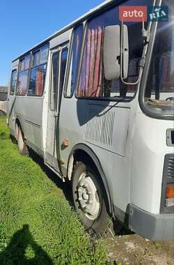 Пригородный автобус ПАЗ 32054 2005 в 