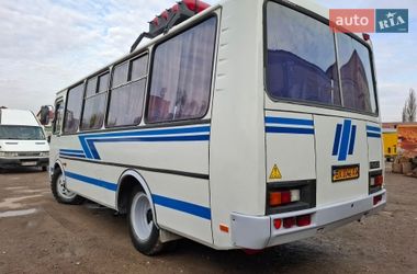 Приміський автобус ПАЗ 32054 2005 в Кам'янець-Подільському