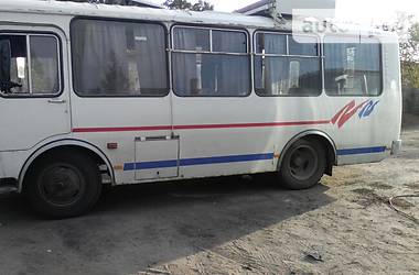 Автобус ПАЗ 3205 2004 в Сарнах