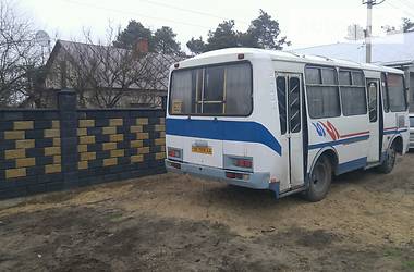 Городской автобус ПАЗ 3205 2004 в Сарнах