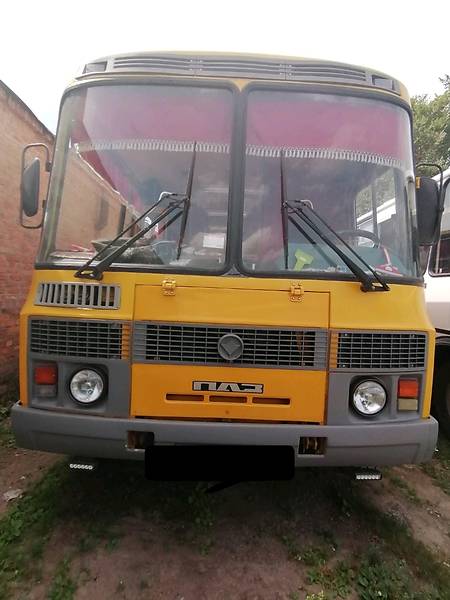 Пригородный автобус ПАЗ 3205 2010 в 