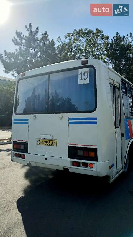 Городской автобус ПАЗ 3205 2005 в Измаиле