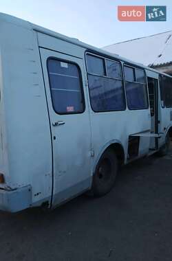 Міський автобус ПАЗ 3205 2004 в Драбіву