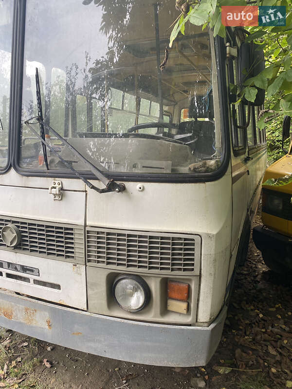 Міський автобус ПАЗ 3205 2008 в Здолбуніві