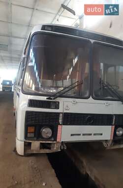 Міський автобус ПАЗ 3205 2006 в Старокостянтинові