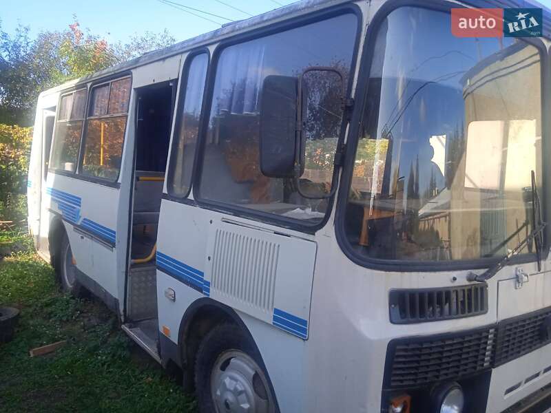 ПАЗ 3205 2004