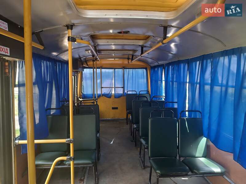 Пригородный автобус ПАЗ 3205 2003 в Трускавце