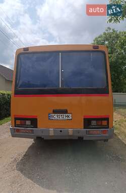 Пригородный автобус ПАЗ 3205 2003 в 