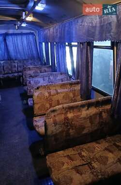 Пригородный автобус ПАЗ 3205 2005 в 