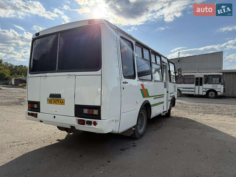 Городской автобус ПАЗ 3205 1990 в Каменском