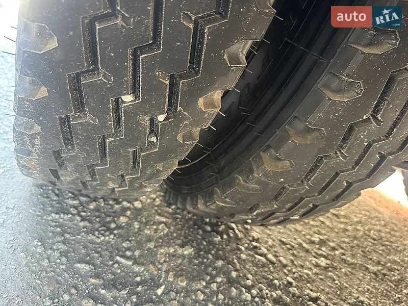Приміський автобус ПАЗ 3205 2000 в Запоріжжі