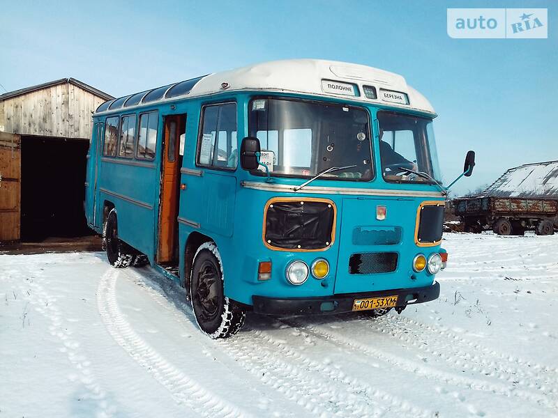 Пригородный автобус ПАЗ 672м 1993 в 