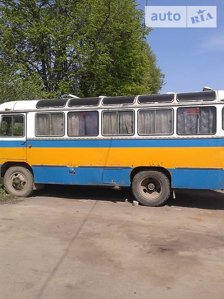 Пригородный автобус ПАЗ 672м 1988 в 