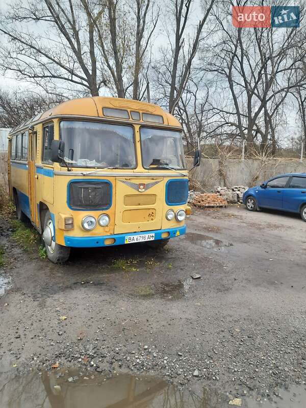 Городской автобус ПАЗ 672м 1988 в Александрие