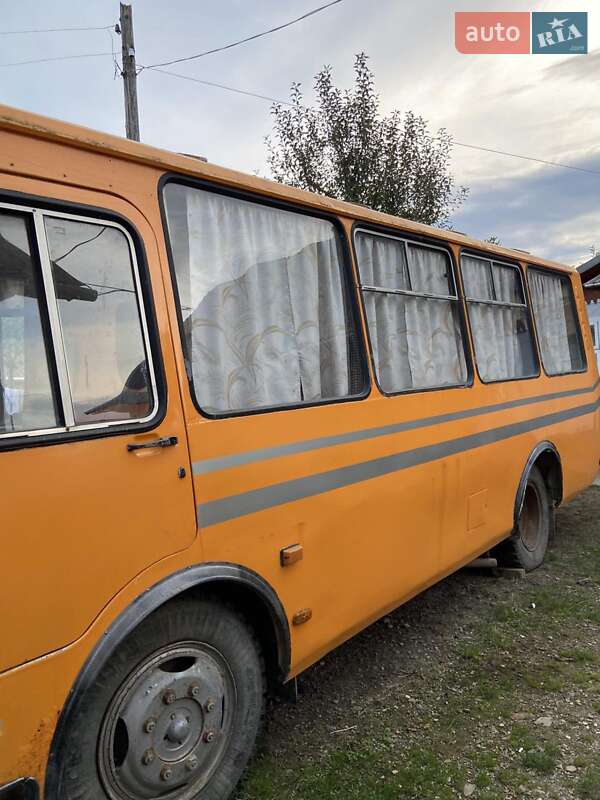 Городской автобус ПАЗ ПАЗ 2008 в Черновцах