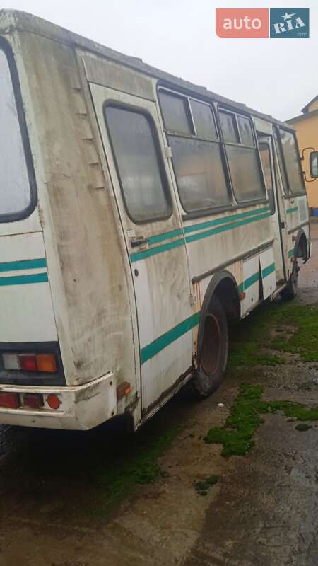 Городской автобус ПАЗ ПАЗ 2003 в Львове