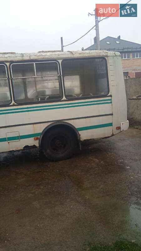 Городской автобус ПАЗ ПАЗ 2003 в Львове