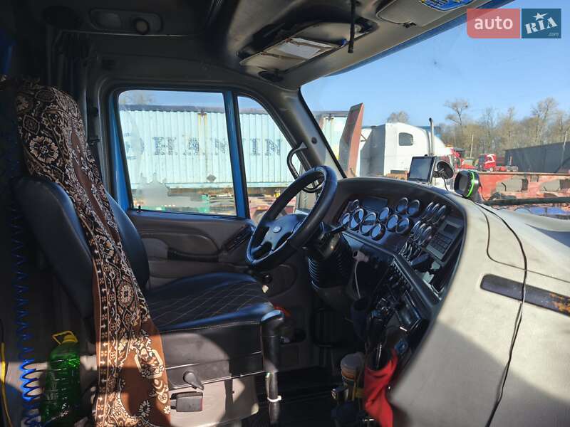 Тягач Peterbilt 387 2003 в Калинівці