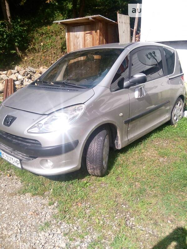 Peugeot 1007