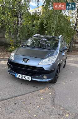 Микровэн Peugeot 1007 2005 в 